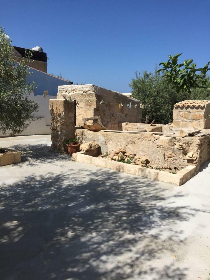 マルツァメミ Casa Le Gebbieヴィラ エクステリア 写真